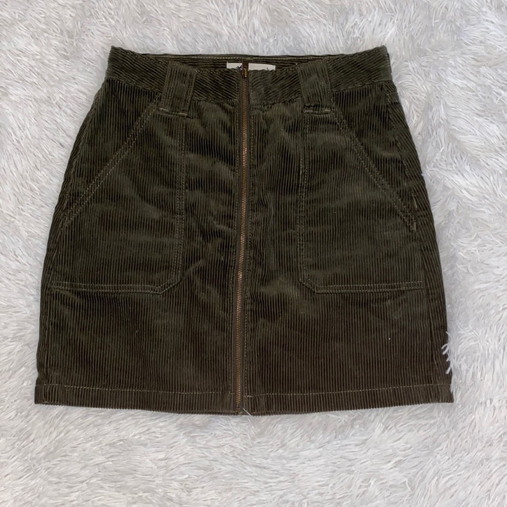Green ultra high rise Hollister skirt